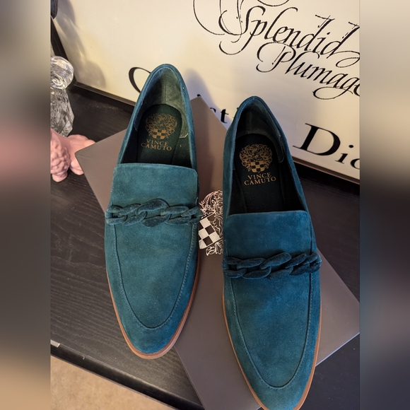 Vince Camuto - size 8 - Jade True Suede Loafers - Picture 7 of 8